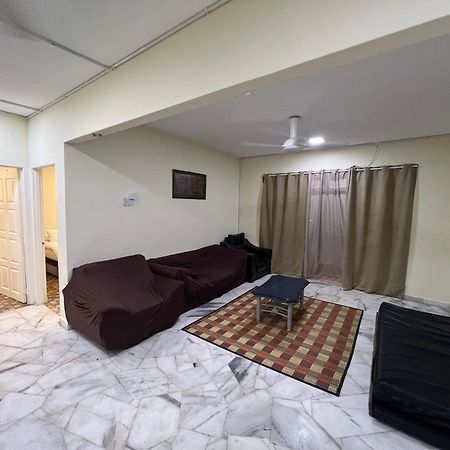 Shayah Homestay Петалинг Джая Екстериор снимка